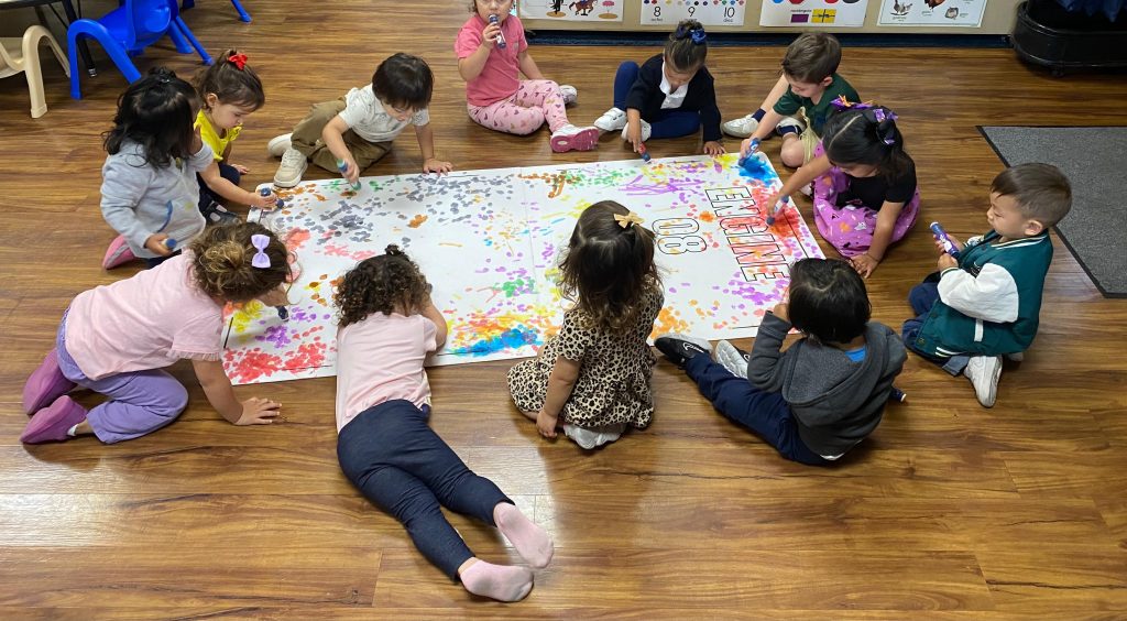 kids painting